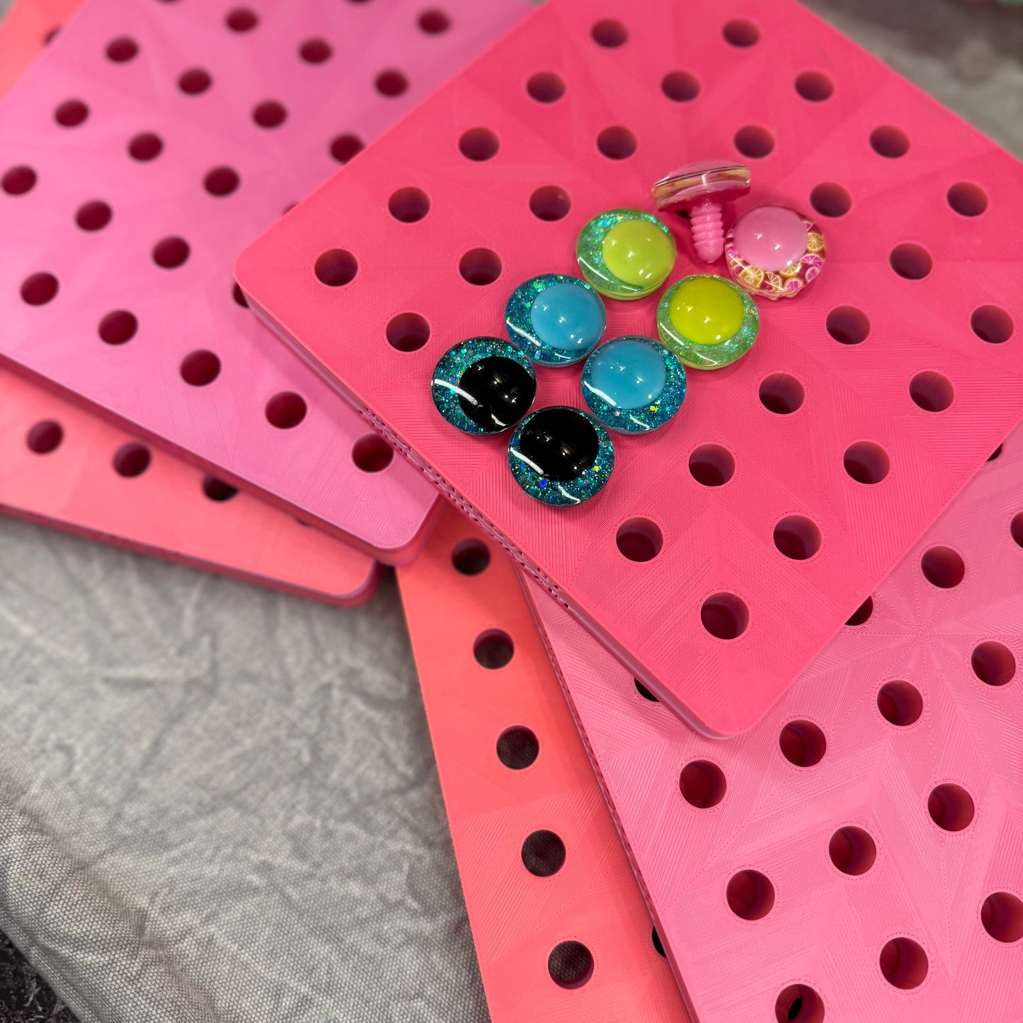 Safety Eye Organizer Board | Bubblegum