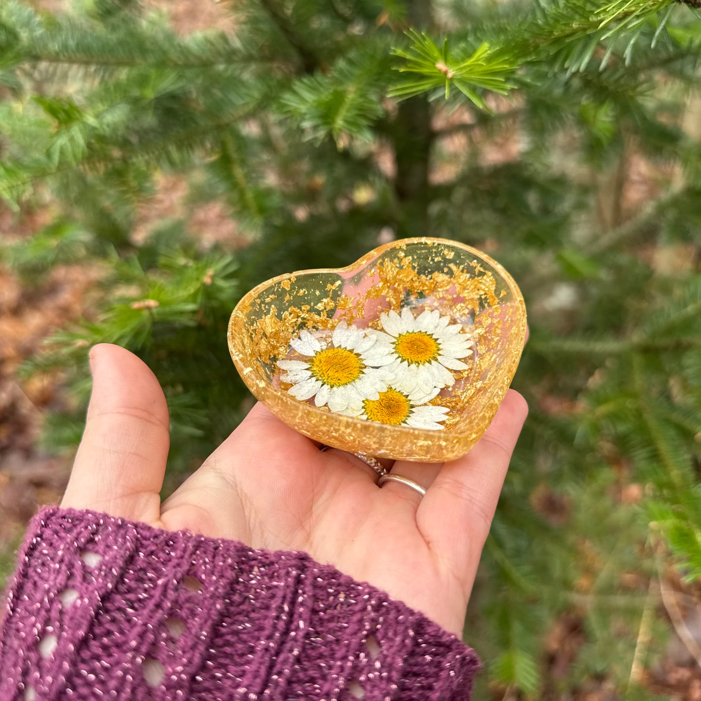 Golden Daisy Heart Trinket Dish