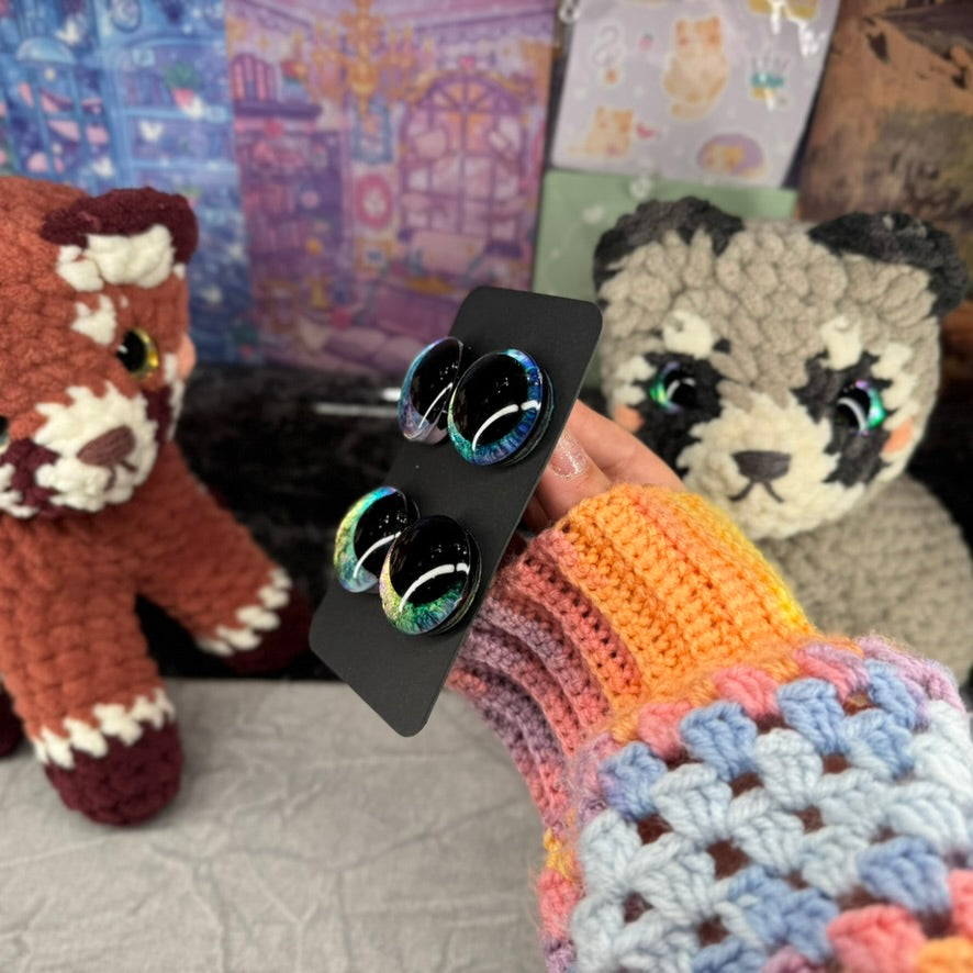 Hand Painted Kawaii Eyes | 30mm | Emerald and Dawn