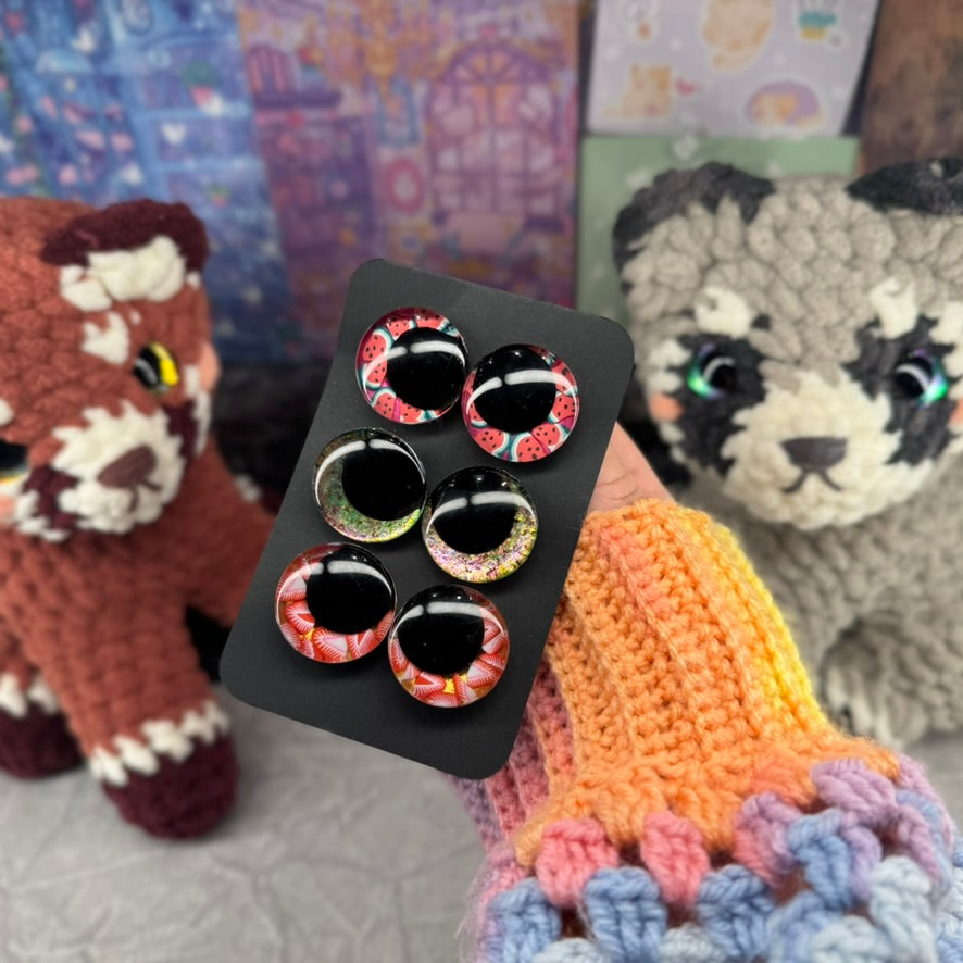 Hand Painted Kawaii Eyes | 25mm | Set 17