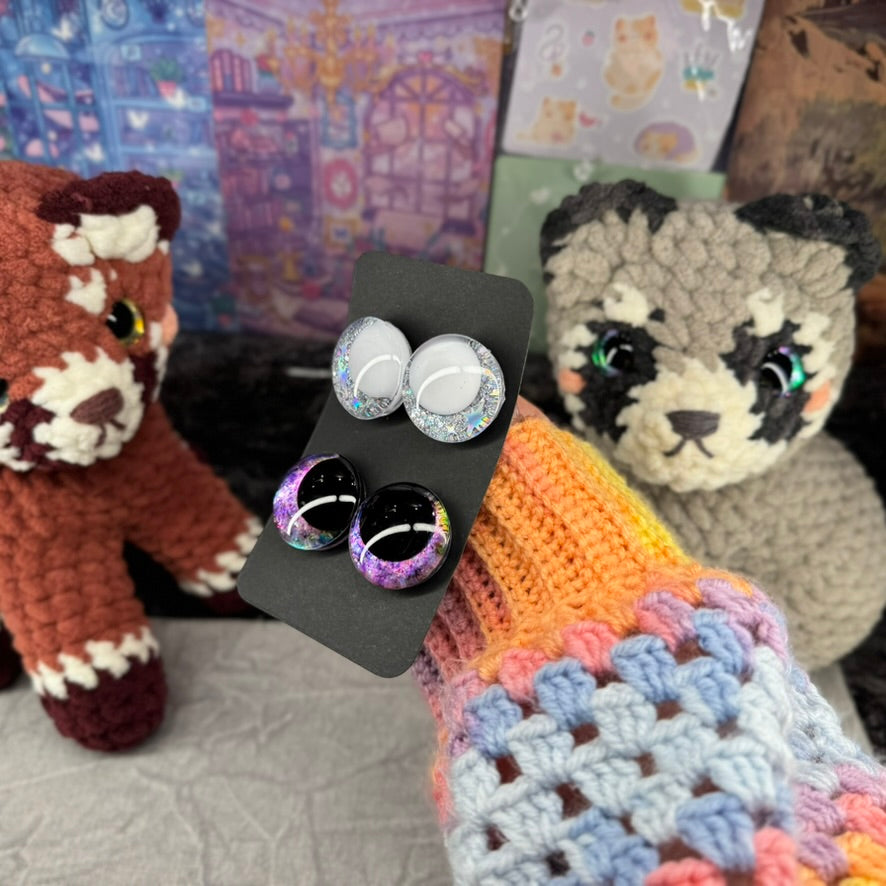 Hand Painted Kawaii Eyes | 30mm | Amethyst and Moonbeam with White Pupil