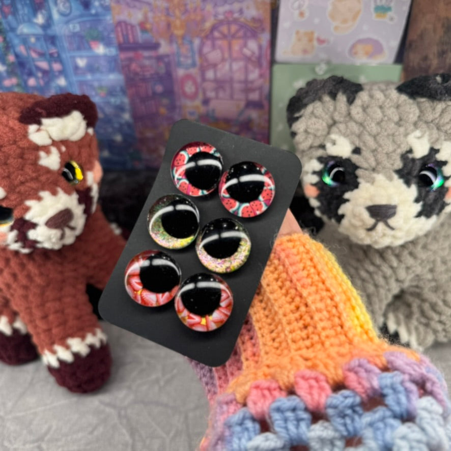 Hand Painted Kawaii Eyes | 25mm | Set 17