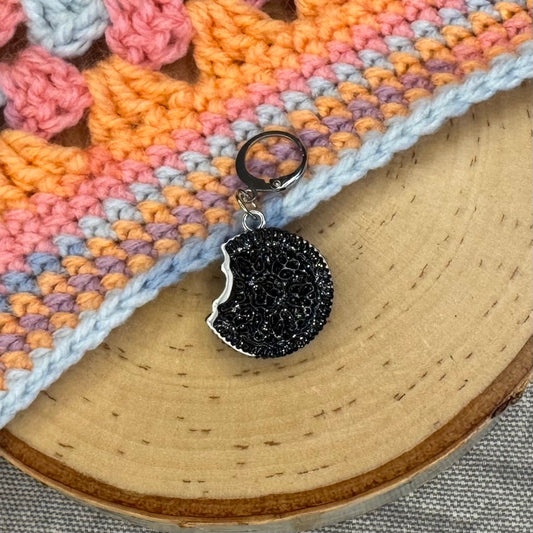 Cookies and Cream Stitch Marker | 1 pack