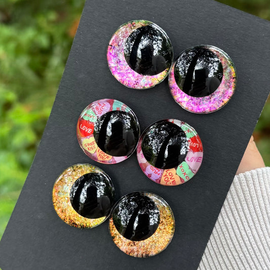 Hand Painted Kawaii Eyes | 25mm | Set 18