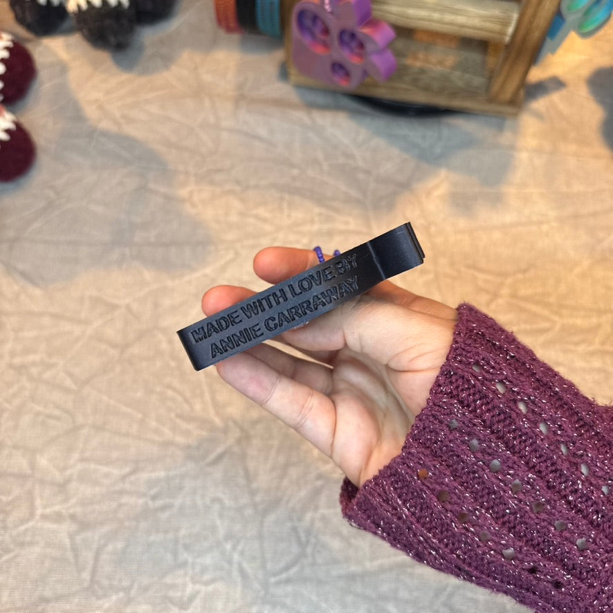 Safety Eye Tool | Strawberry | Midnight